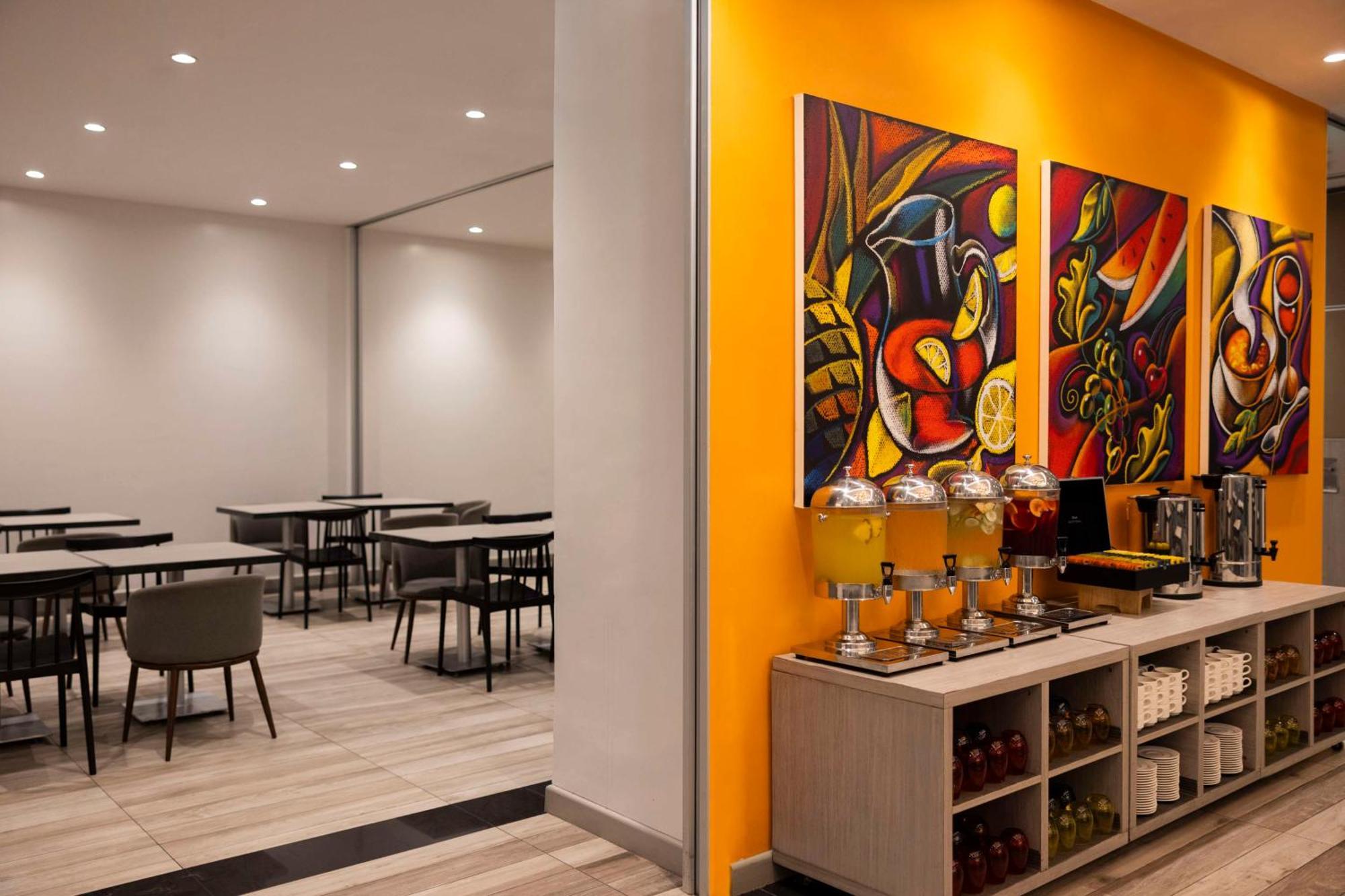 Park Inn By Radisson Iloilo 외부 사진