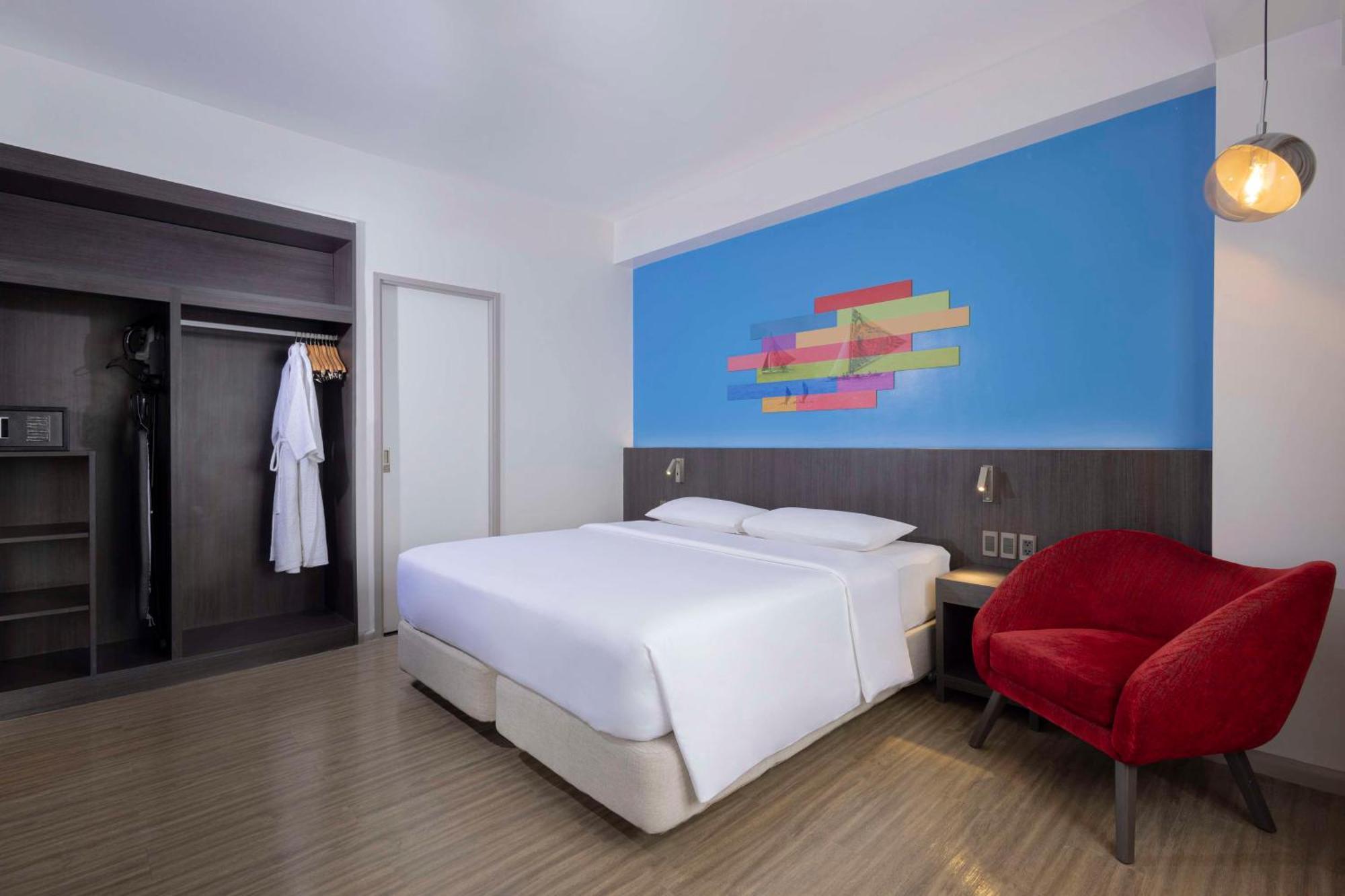 Park Inn By Radisson Iloilo 외부 사진